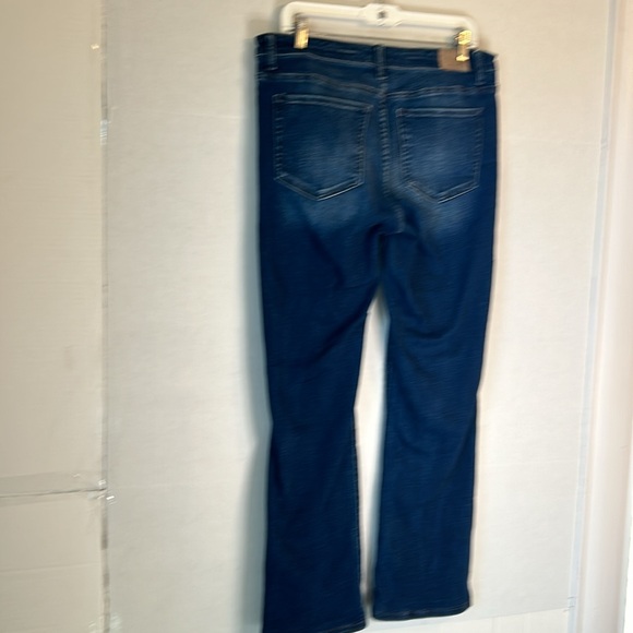 3/$25 BKE Payton Universal Fit Mid Rise Tailored Bootcut Jean. Size 31x331/2 - Picture 3 of 14
